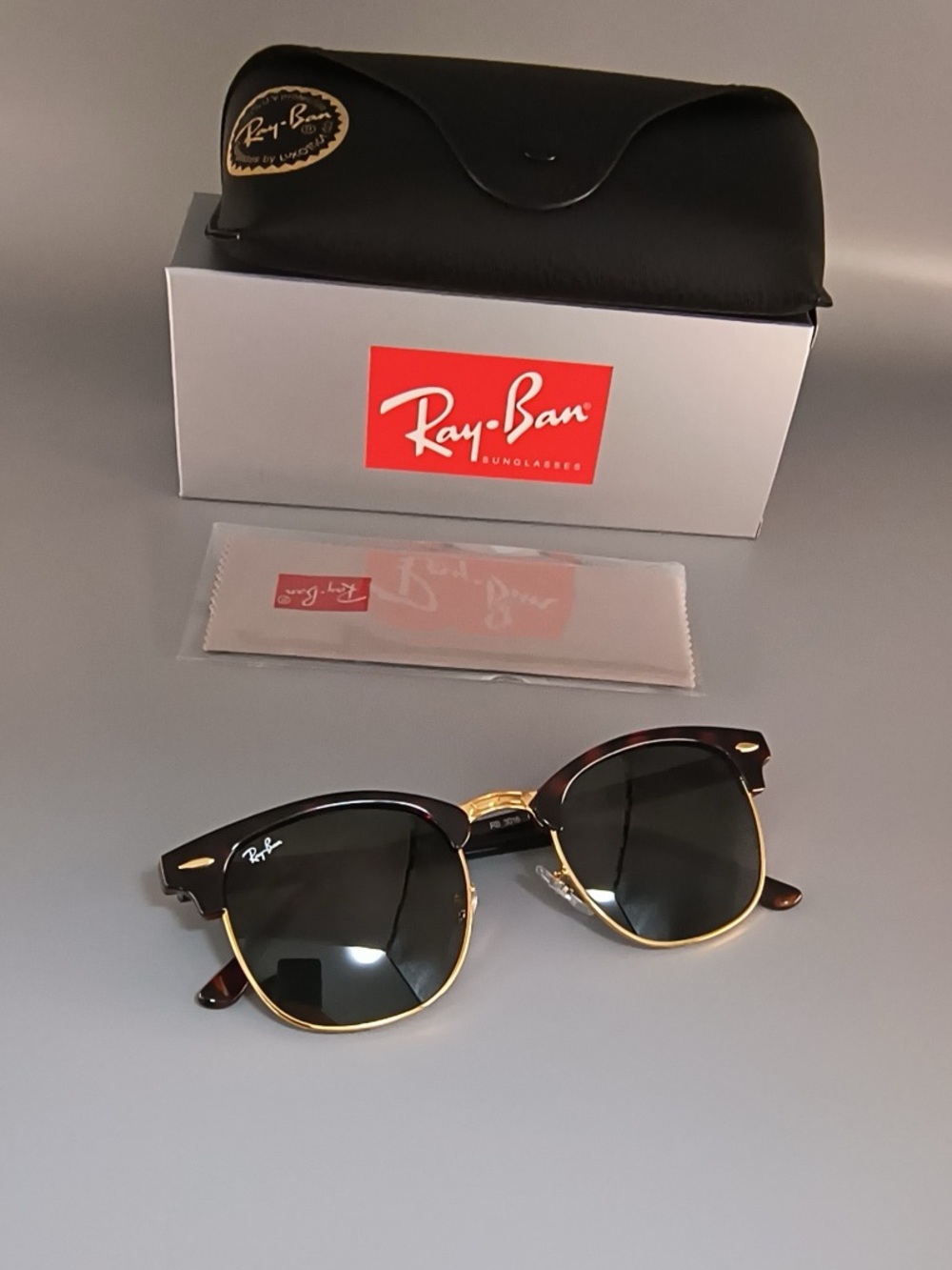 NWOT Ray-Ban RB3016 CLUBMASTER Women's Polished Tortoise Sunglasses